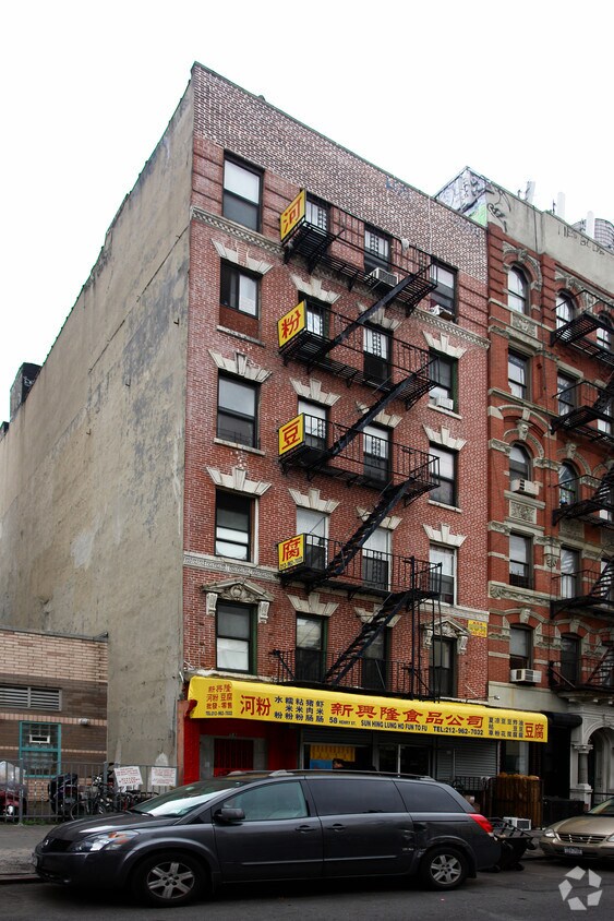 Building Photo - 58 Henry St