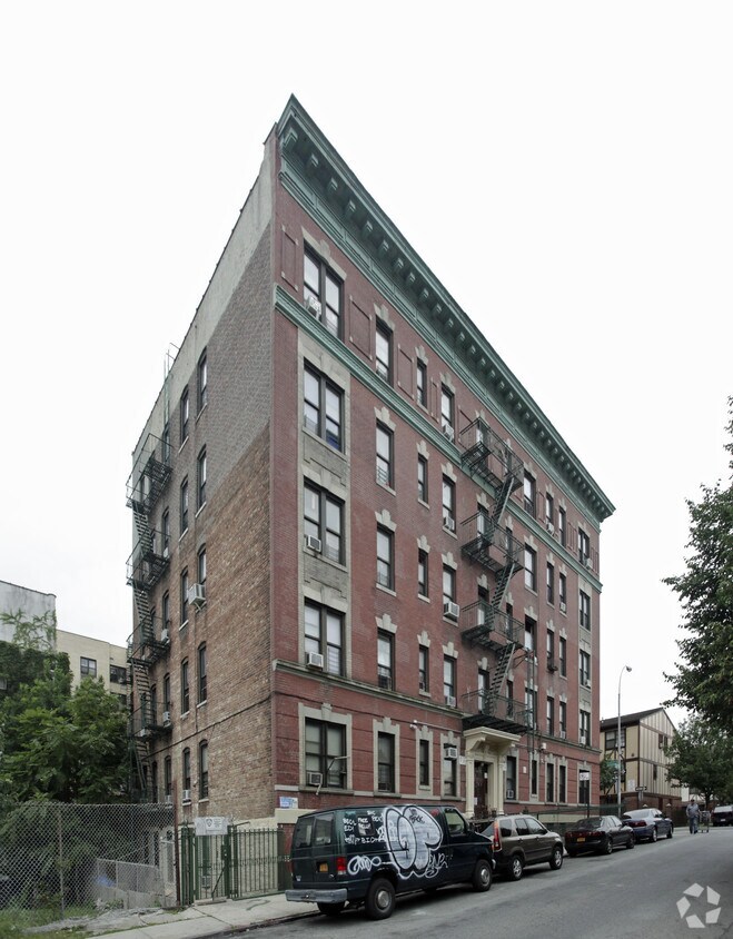 Foto del edificio - 724 E 160th St