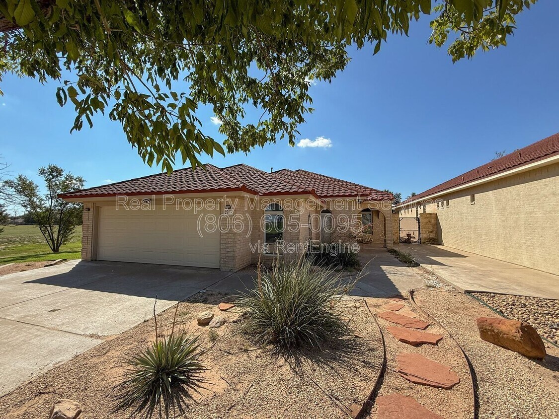 Foto principal - 2707 Regis St