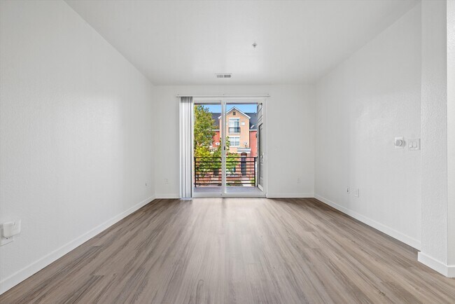 living-room-1-park-hill-4000-1x1-a1-ash-d203-08-27-2026.jpg - Park Hill 4000
