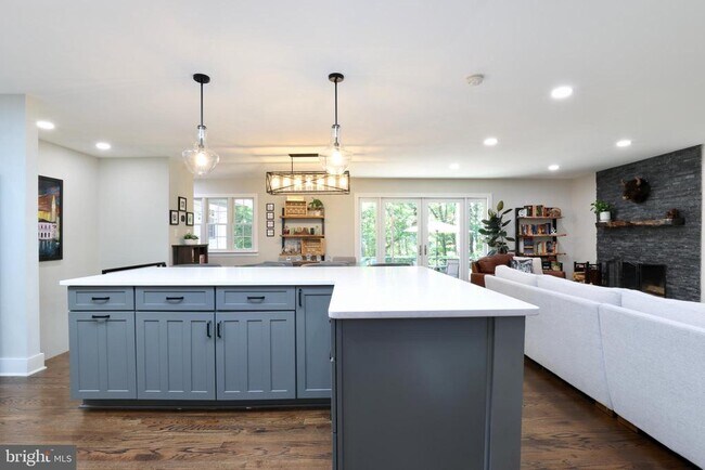 Foto del edificio - 4316 Brookside Dr