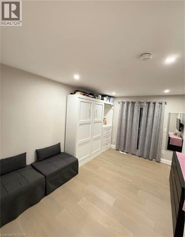 Building Photo - 471 Annalee Dr