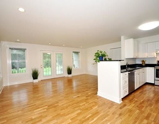 Building Photo - 32 Westvale Meadows