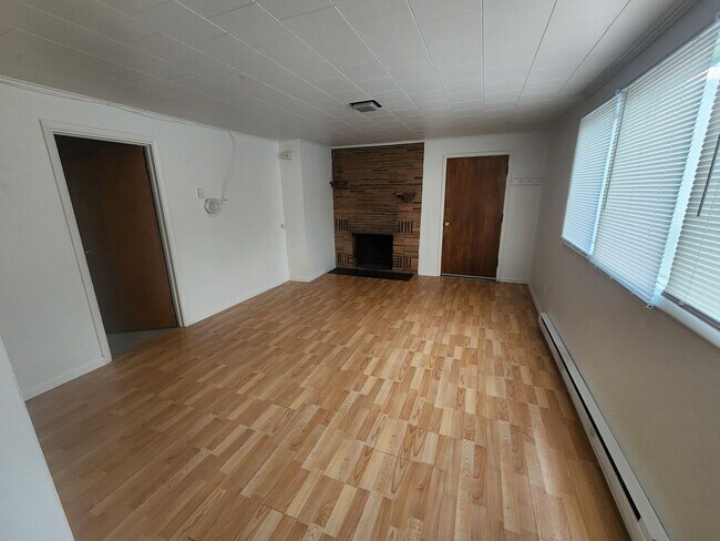 Foto del edificio - 463-465 SW State Street