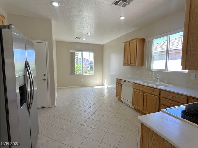 Building Photo - 2338 Peaceful Sky Dr