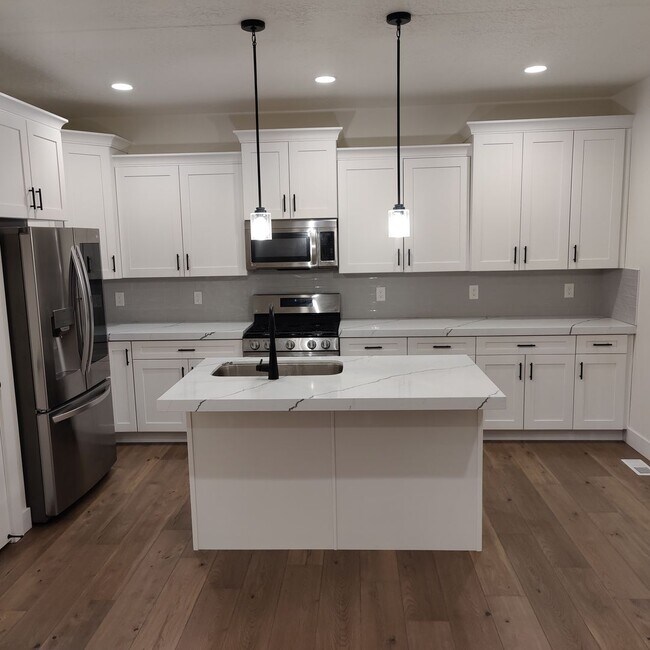 Foto del edificio - 682 E Benbrook Ln