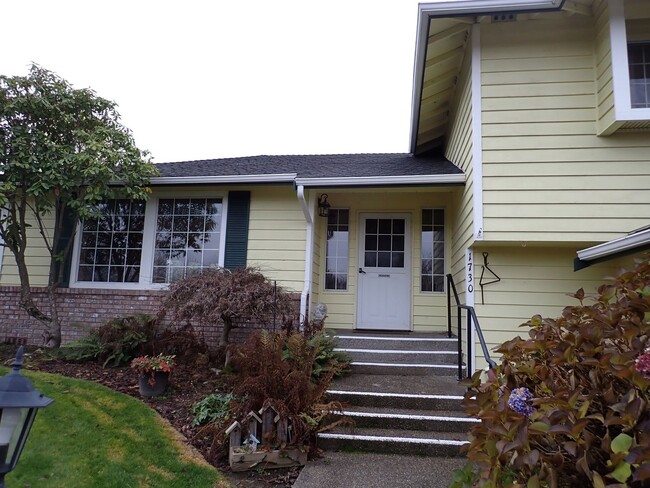 Foto del edificio - Large Puyallup/Souhhill Home