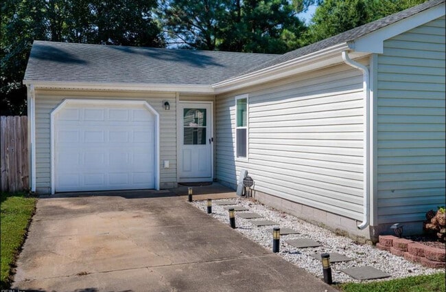 Foto del edificio - 1307 Eaglewood Dr
