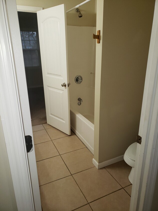 43 Jacoby Jamision, Manchester, TN 37355 Townhome Rentals in