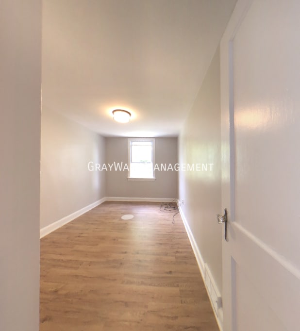 Building Photo - $2,000 - 3 Bedroom 1 Bathroom House In Col...