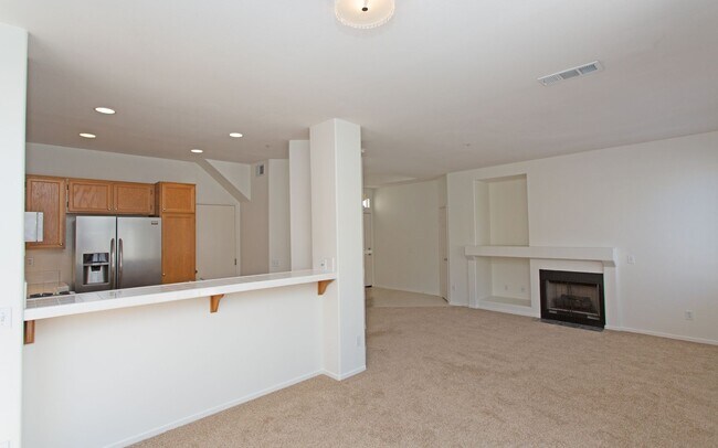 Foto del edificio - Spacious Home within the Legends Community...