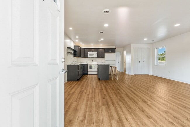 Building Photo - Charming and Private 1 Bedroom- Coming Soon