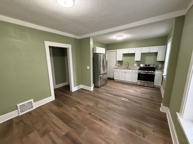 Foto del edificio - 7263 Senator St