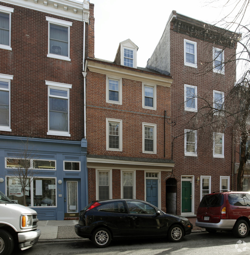 Primary Photo - 747 S 2nd St