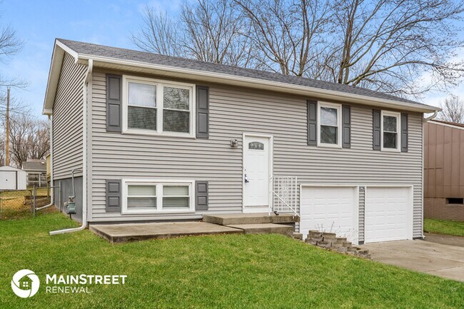 Building Photo - 19300 E 5th Terrace Ct N