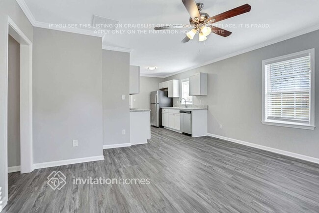 Foto del edificio - 843 Meadow Pl