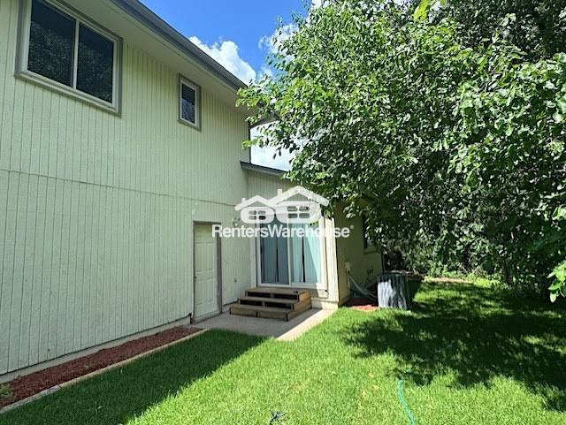 Foto del edificio - 2550 Teakwood Ln N