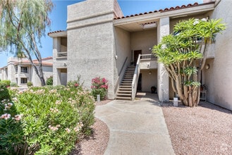 Building Photo - 9445 N 94th Pl