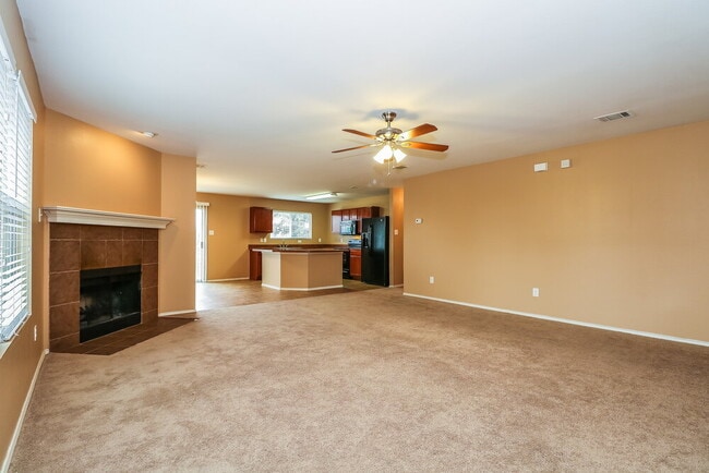 Building Photo - 10001 Chrysalis Dr