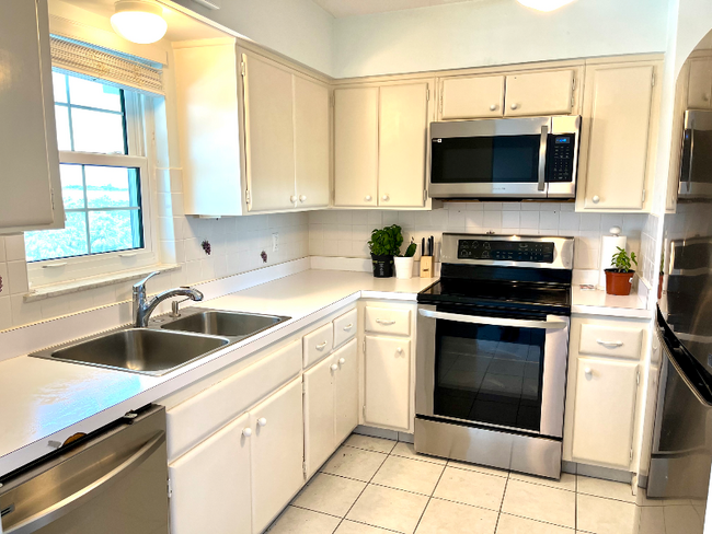Foto del edificio - 2333 Indian River Blvd