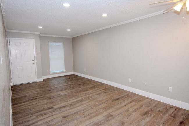 Foto del edificio - 1647 Northwood St