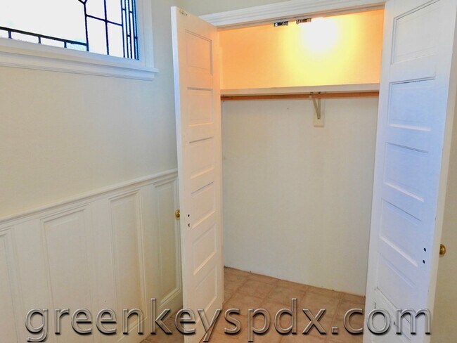 Foto del edificio - 10197-1136