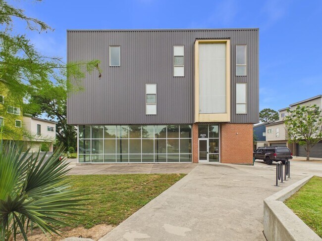 Foto del edificio - 209 Highland Park Ln