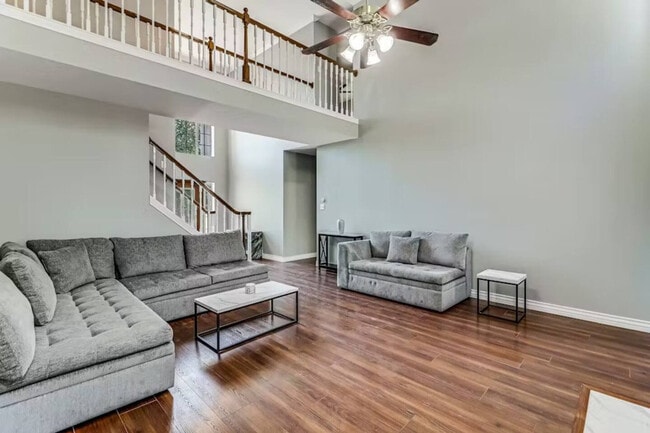 Building Photo - 4422 Lake Superior Dr