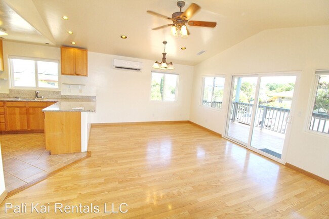 Foto del edificio - 2 br, 2 bath House - 268 Palanehe Street