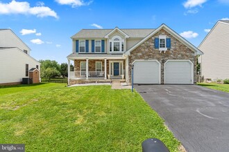 Building Photo - 18318 Lyles Dr