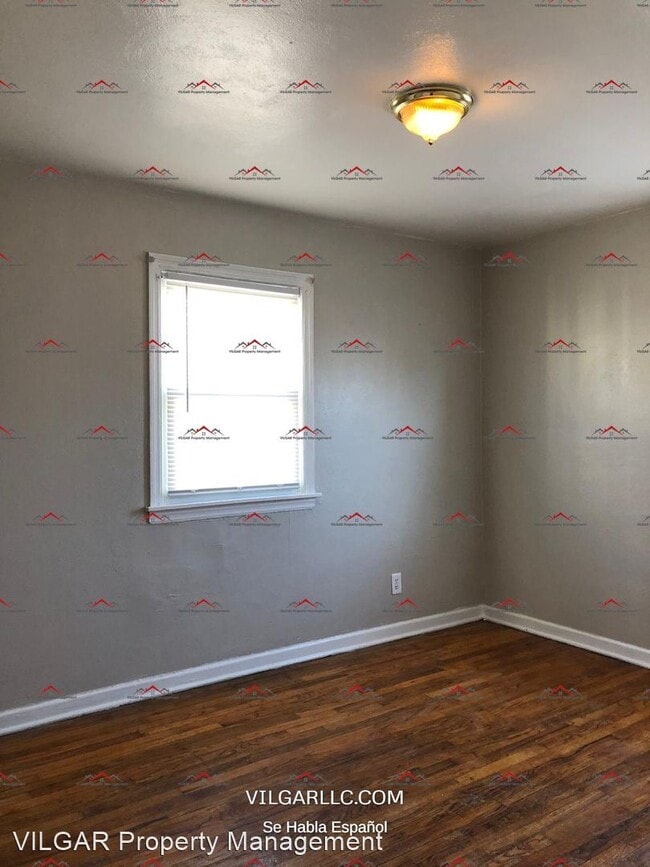 Building Photo - 3 br, 1 bath House - 2315 Buchanan St