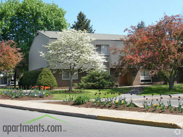 Building Photo - Spring Ridge Apartments