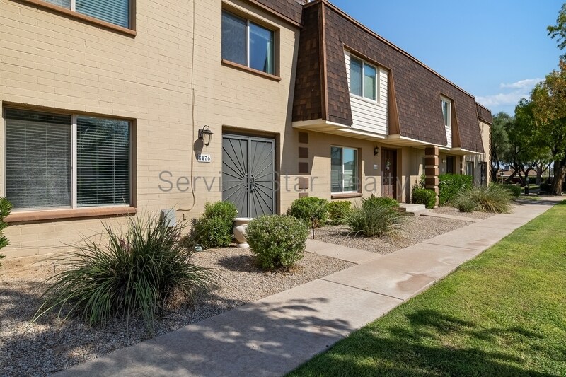 8476 E Chaparral Rd, Scottsdale, AZ 85250 Condo for Rent in