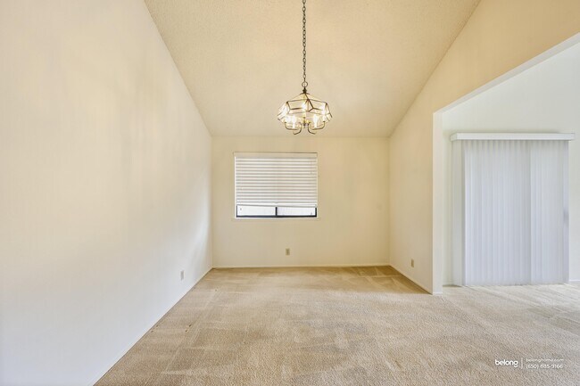 Foto del edificio - 4685 Albany Cir