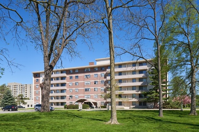 Building Photo - 230 Platt's Ln