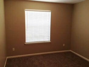 Building Photo - 2210 2 Trail Dr