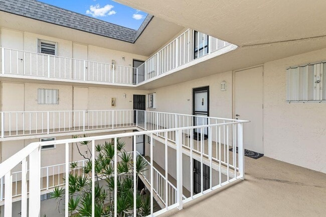 Foto del edificio - 3575 S Ocean Blvd