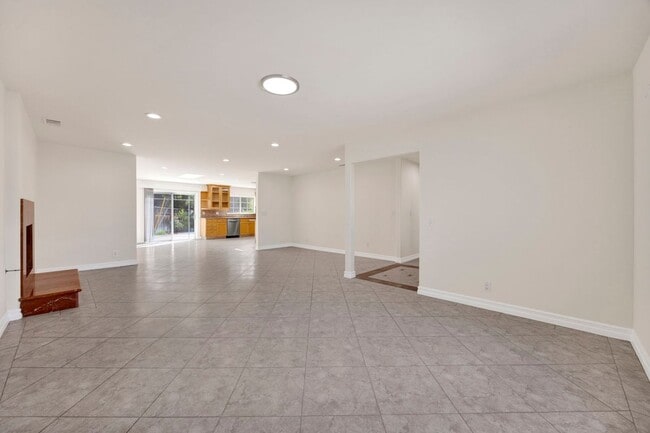 Foto del edificio - 4420 Lowell Ave