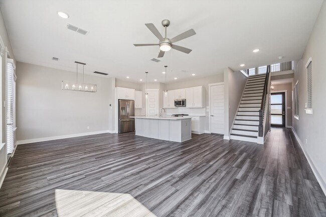 Foto del edificio - 10961 Hewitt Cliff Ln