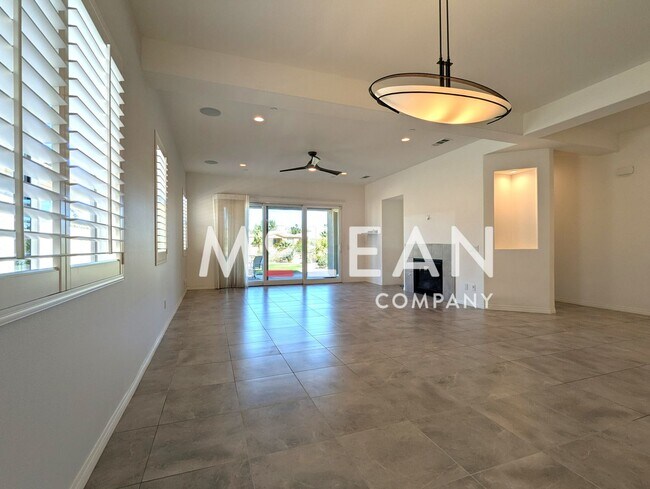 Foto del edificio - Luxury Desert Living in Desert Princess Co...