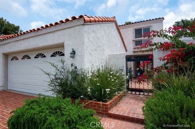 Foto del edificio - 54 Oak Tree Ln