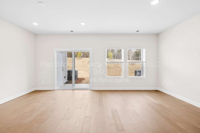 Building Photo - 6105 Starview Ter