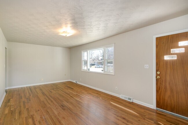 Building Photo - 1028 Montview Road