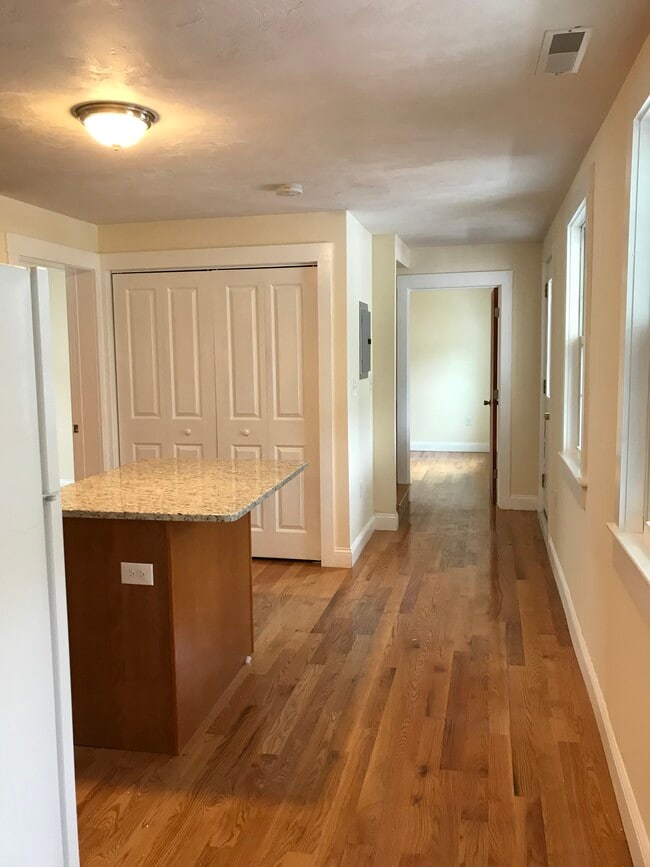 Photo - 28 Wilder St Apartment