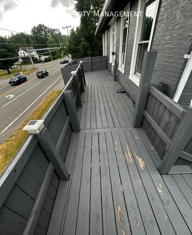 Building Photo - 1389 Broadway-Apt 2 - ALL UTILITIES INCLUDED!