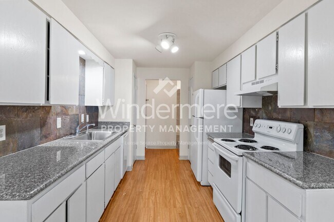 Foto del edificio - Beautiful and remodeled 1-Bedroom Apartment In Spokane Valley