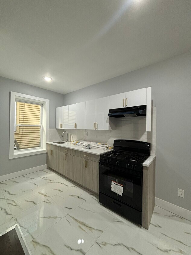 308 Renner Ave 1 - 304-306 Renner Ave