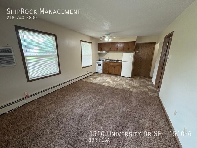 Building Photo - 1510 University Dr SE