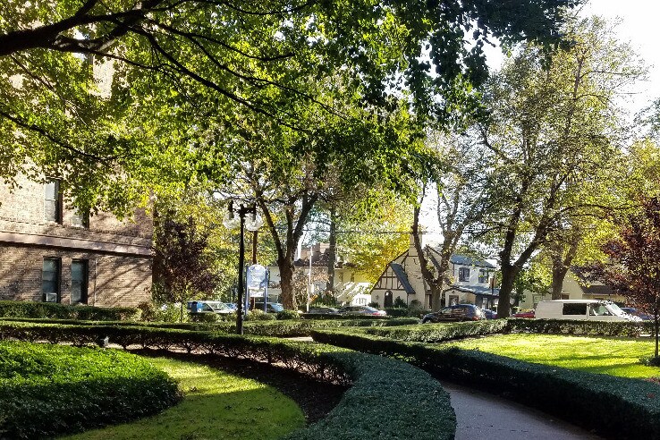 Foto principal - 531 E Lincoln Ave