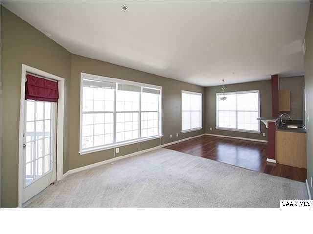 Foto del edificio - 270-24F Riverbend Dr